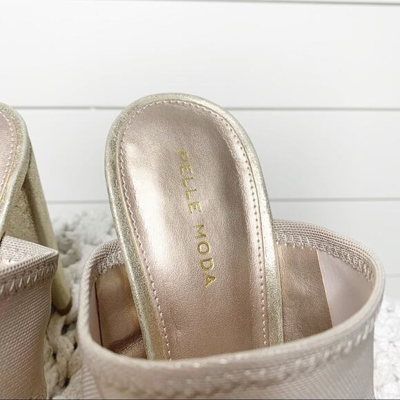Pelle Moda Honey Metallic Leather Heels Platinum Gold Size 9 - Picture 5 of 7